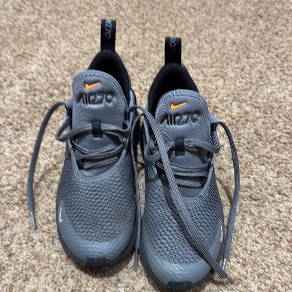 Nike Kids Air Max 270 Smoke Gray/Orange Size 2